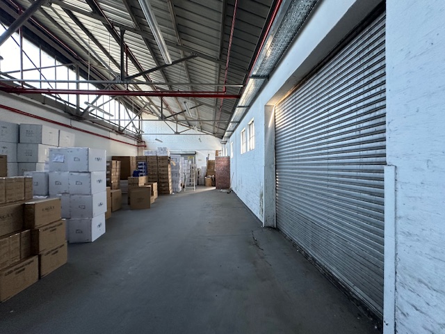 To Let commercial Property for Rent in Maitland Western Cape